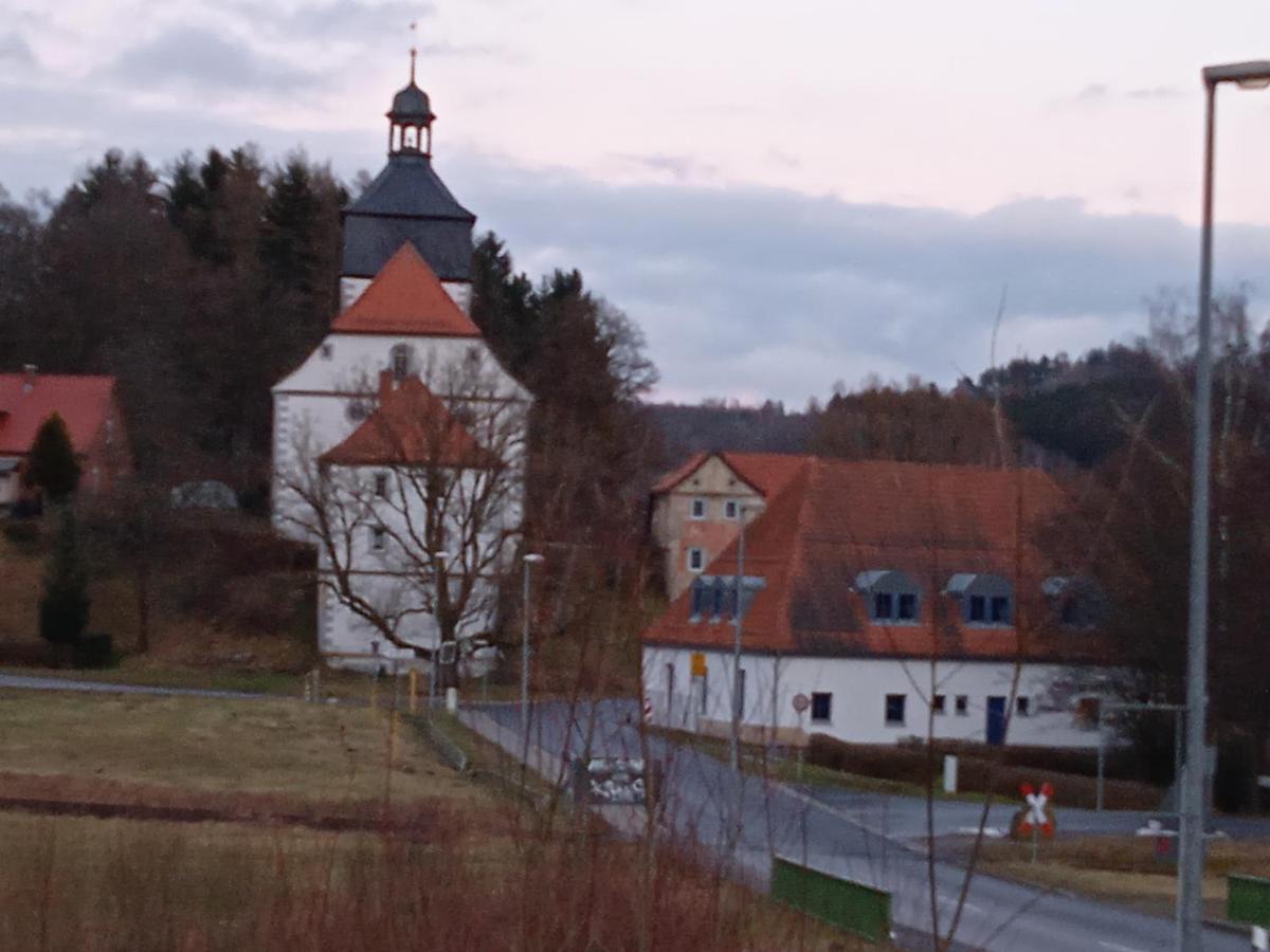Hotel & Restaurant Zum Adlersberg Schleusingen エクステリア 写真