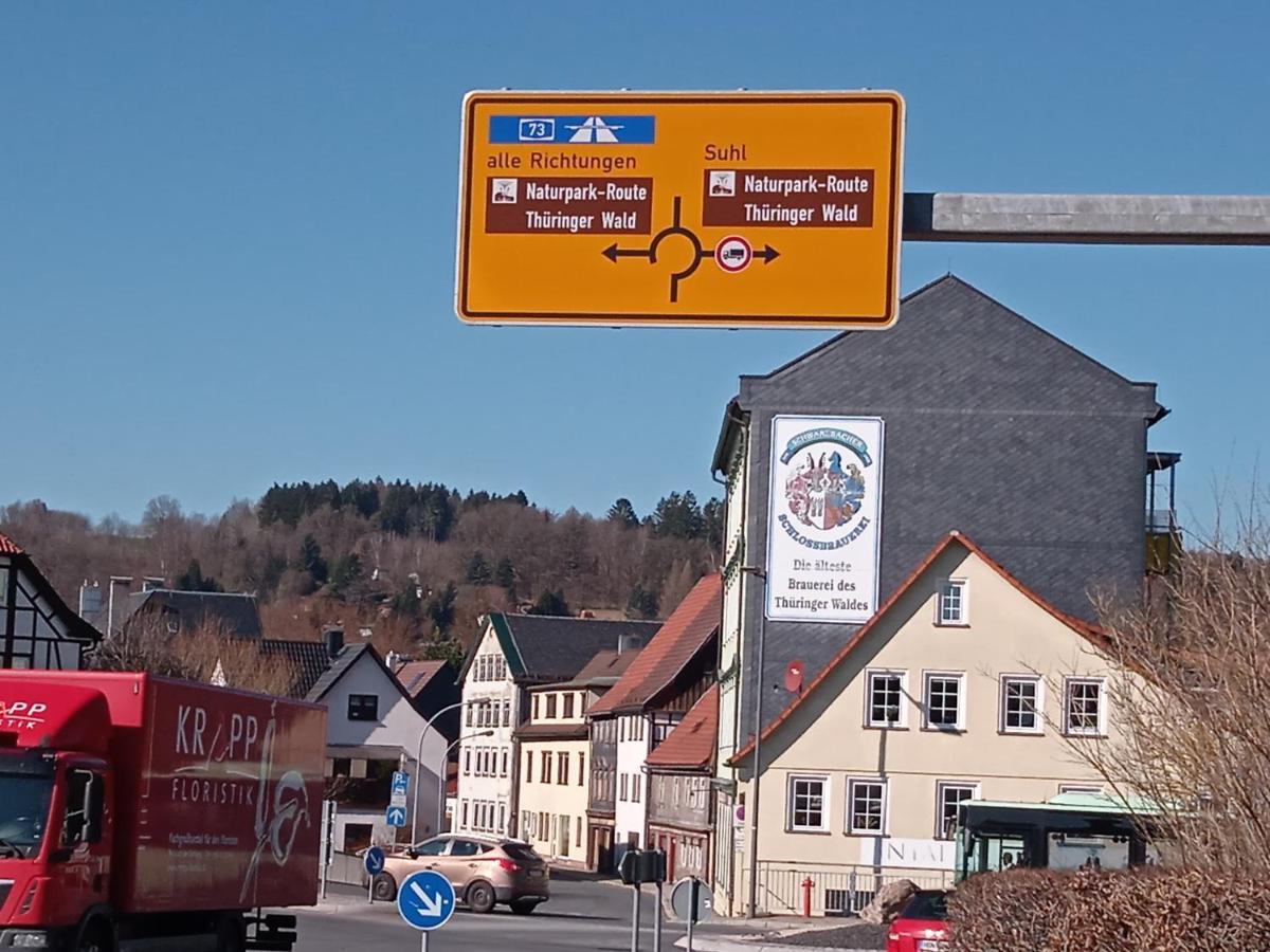 Hotel & Restaurant Zum Adlersberg Schleusingen エクステリア 写真